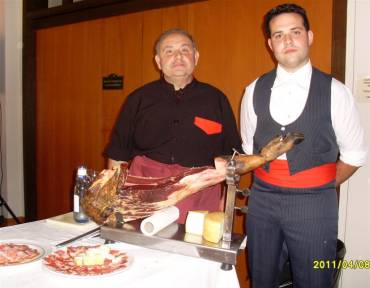 Cata Jamón y Vino Salón Socios Los Arqueros