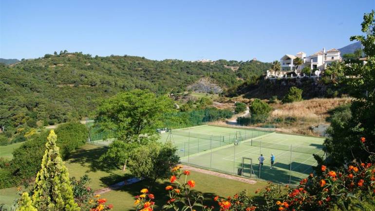 Tennis, paddel and squash in Marbella