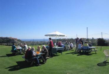 Barbecue golf meetup in Marbella