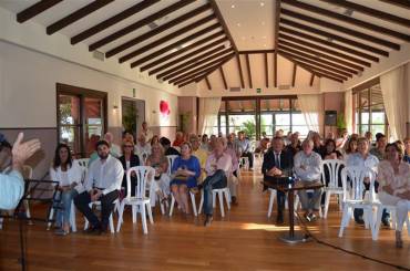 Encuentro del PP de Benahavís en Los Arqueros