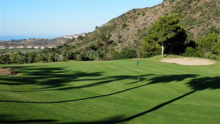10 points for Los Arqueros Golf greens