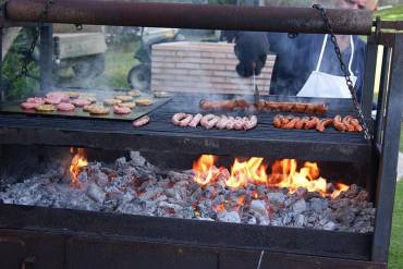 ¡Primera barbacoa de socios del año en Los Arqueros!