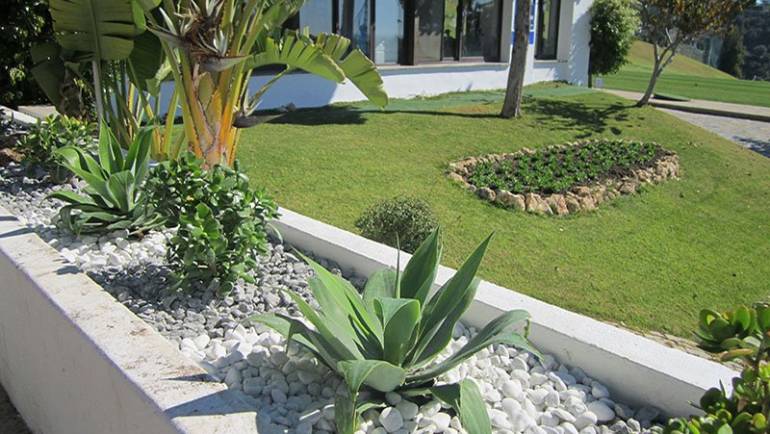 Most ecological gardeners of the Club House