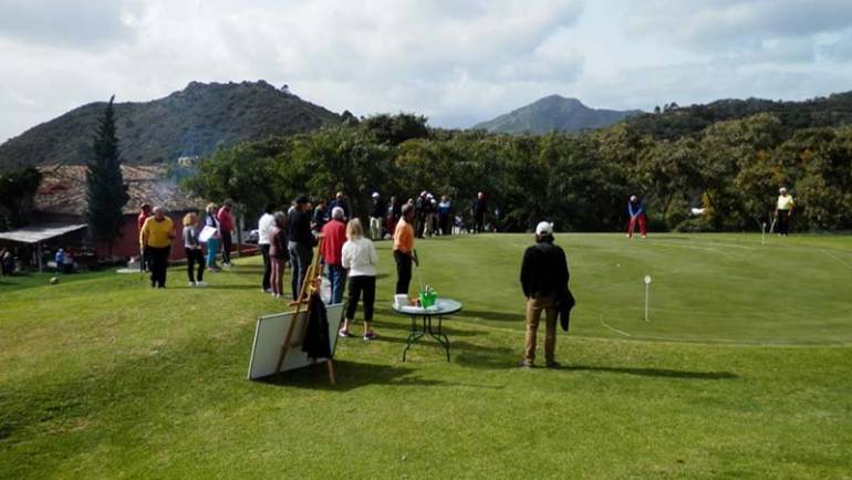 Gran día en la primera barbacoa del año en Los Arqueros Golf