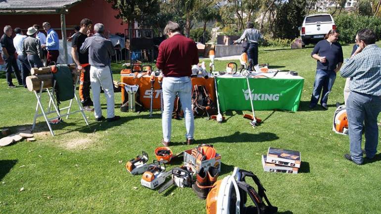 Demonstration of STIHL, the machinery brand, at Los Arqueros Golf