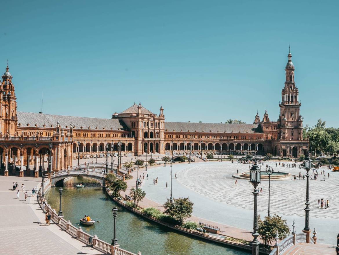 SEVILLE-1.jpg